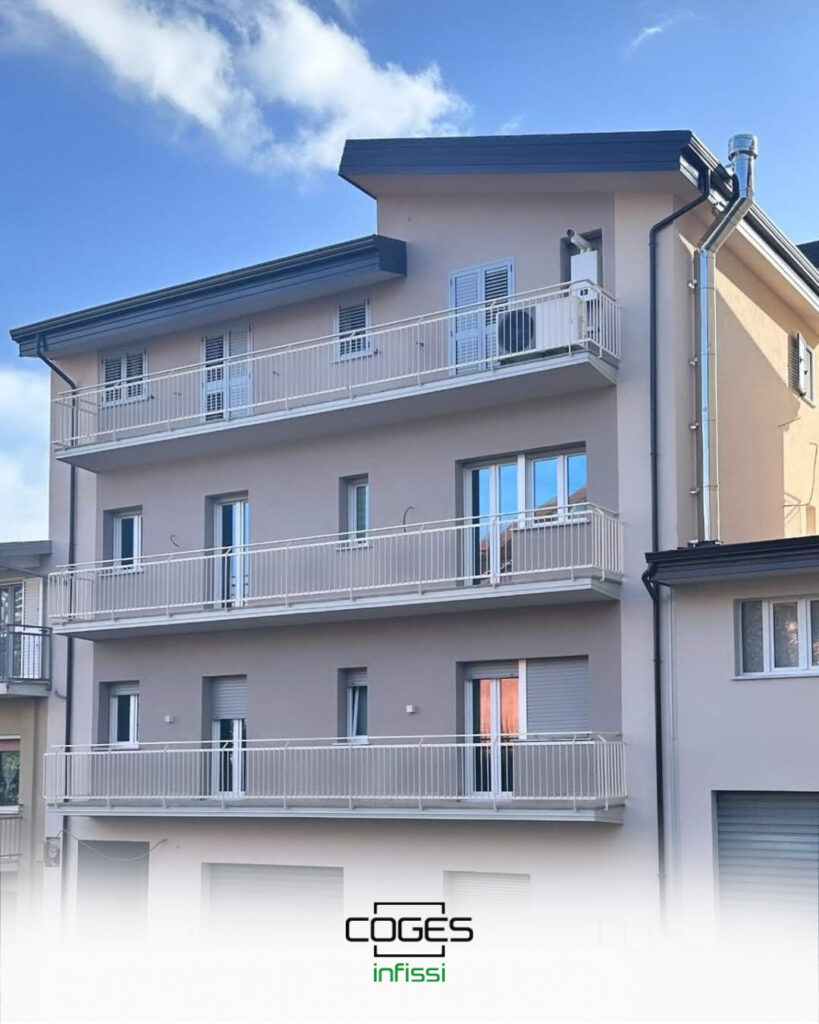 Sostituzione infissi condominio: lavori in condominio a Rossano (Cosenza) _ Coges Infissi