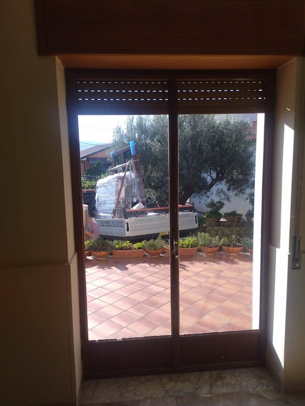 finestra a taglio termico coges